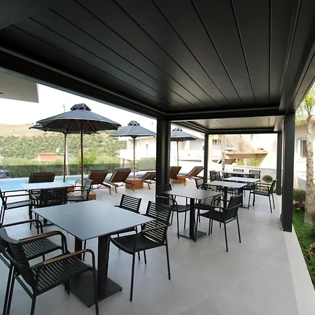 Ionian's Breeze 4*