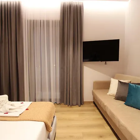 Ionian's Breeze 4*