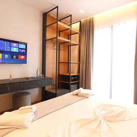 Отель Ionian's Breeze 4*