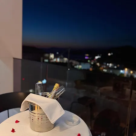 Отель Ionian's Breeze 4*